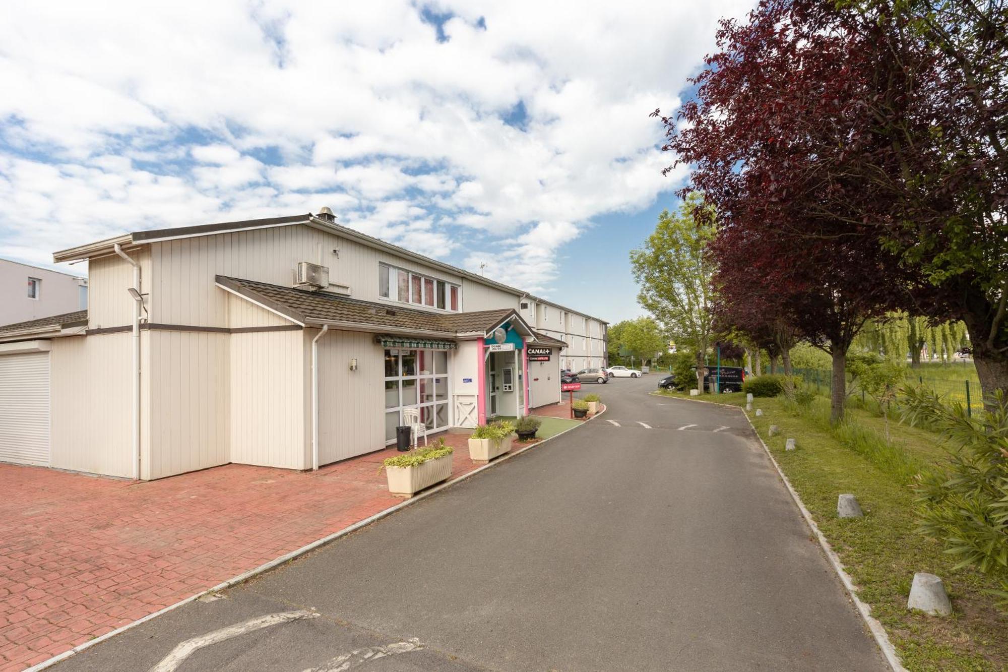 Fasthotel Roissy Cdg Sud - Claye Souilly Exterior foto